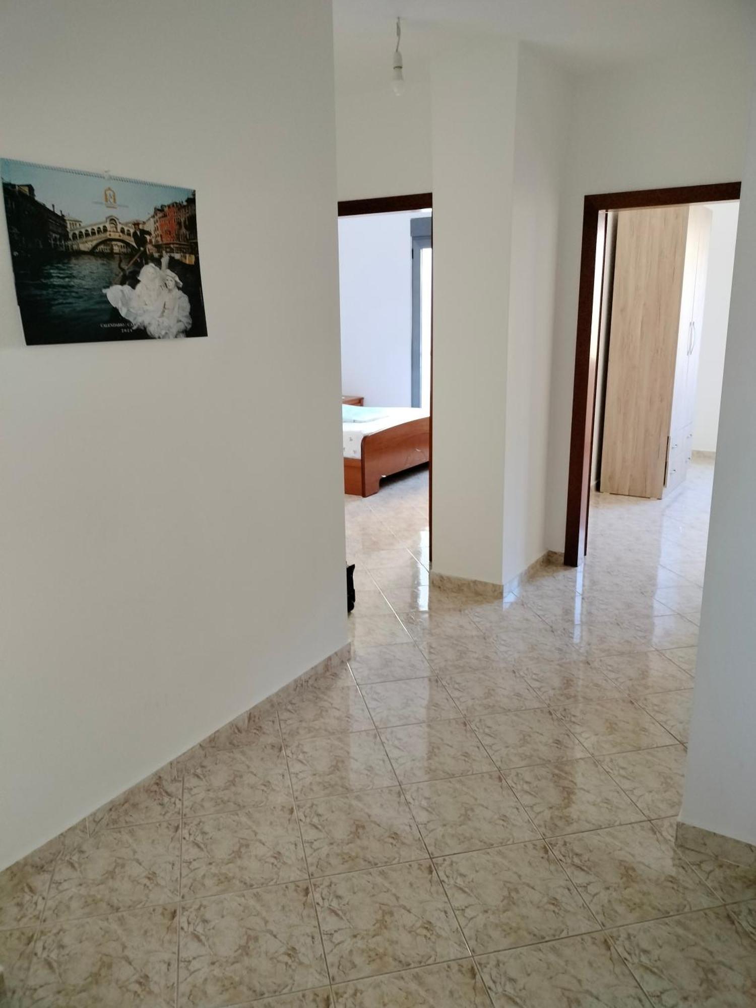 Apartment Taurasi Red