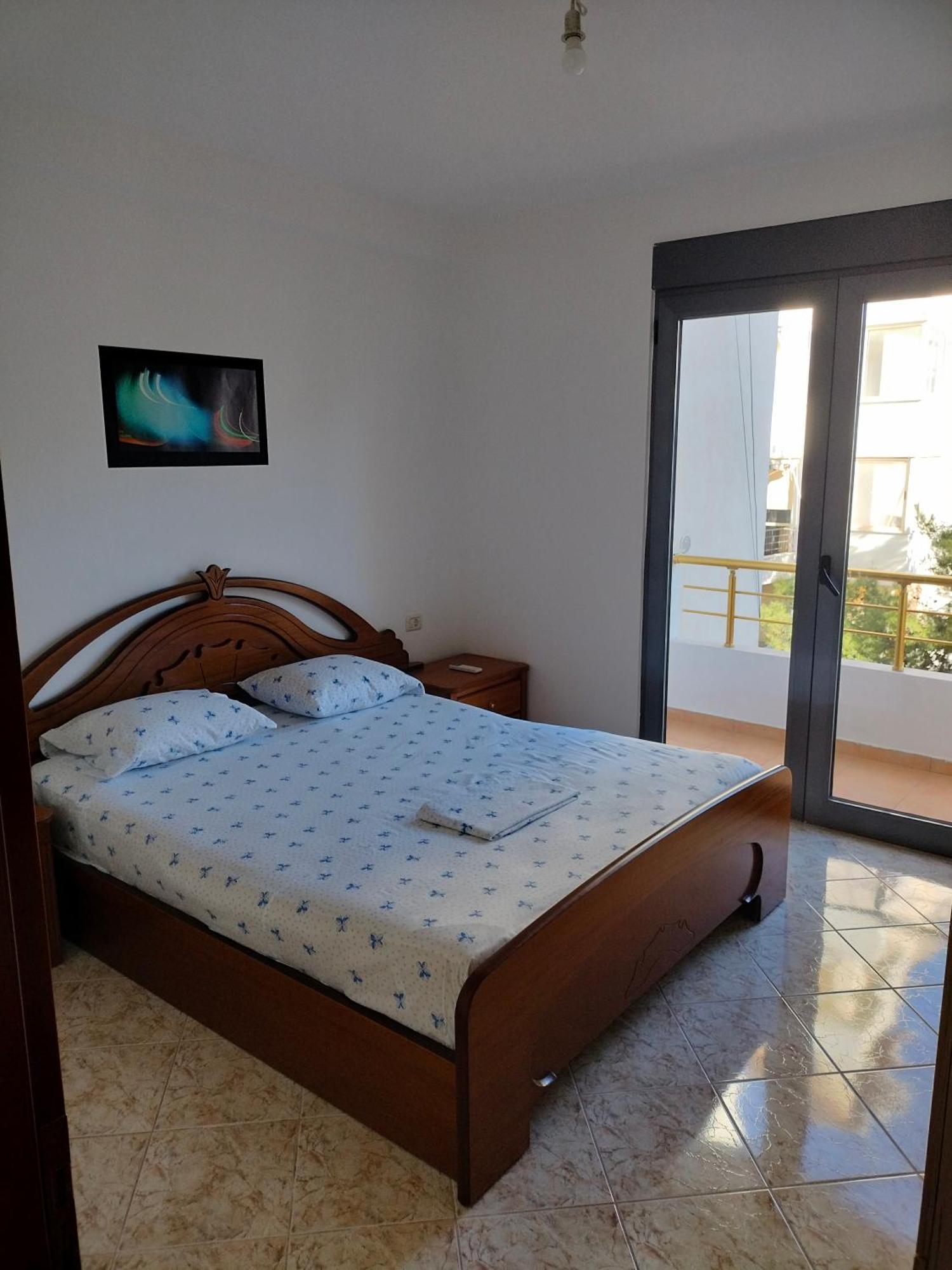 Apartment Taurasi Red